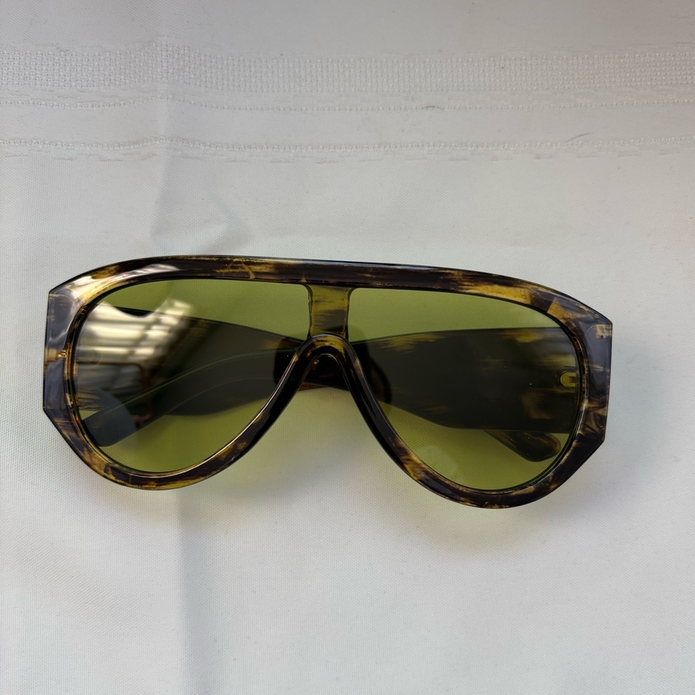 Oversized Tortoiseshell Shield Sunglasses with Olive Lenses